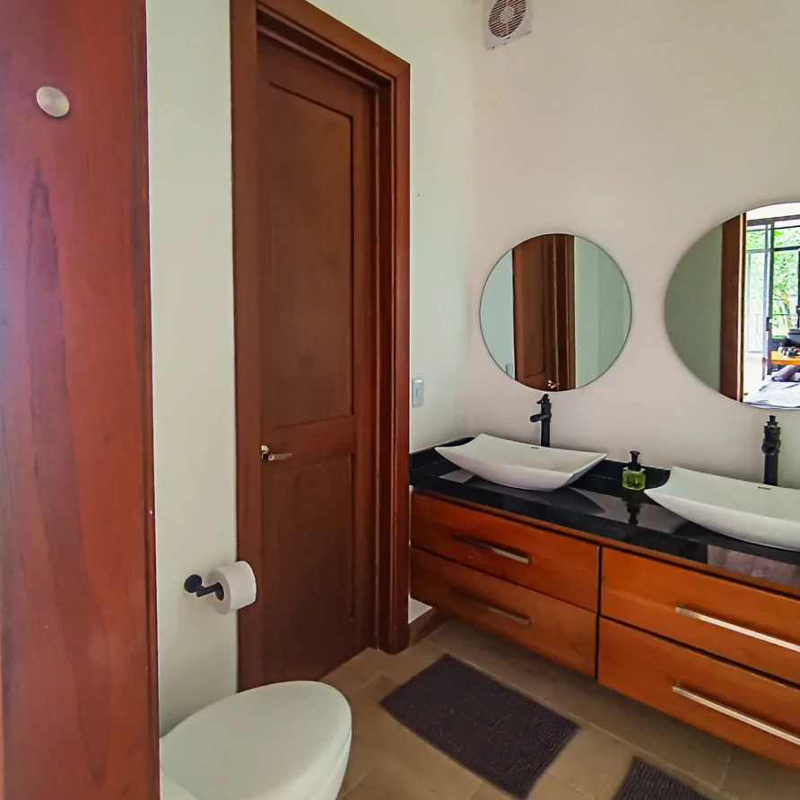 Apartamento de Lujo en el Bosque con Vista al Lago Calima