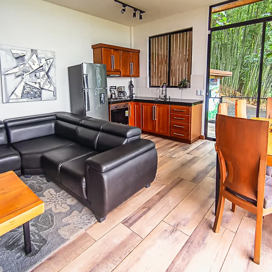 Apartamento de Lujo en el Bosque con Vista al Lago Calima