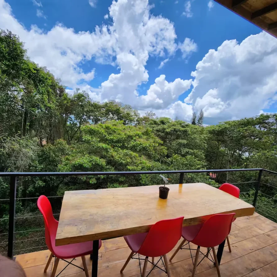 Cabaña Mandala: Glamping de Lujo en Lago Calima con Piscina Infinita