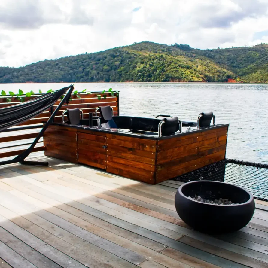 glamping flotante lago calima 10