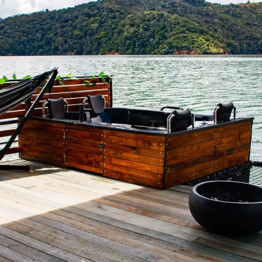 glamping flotante lago calima 13