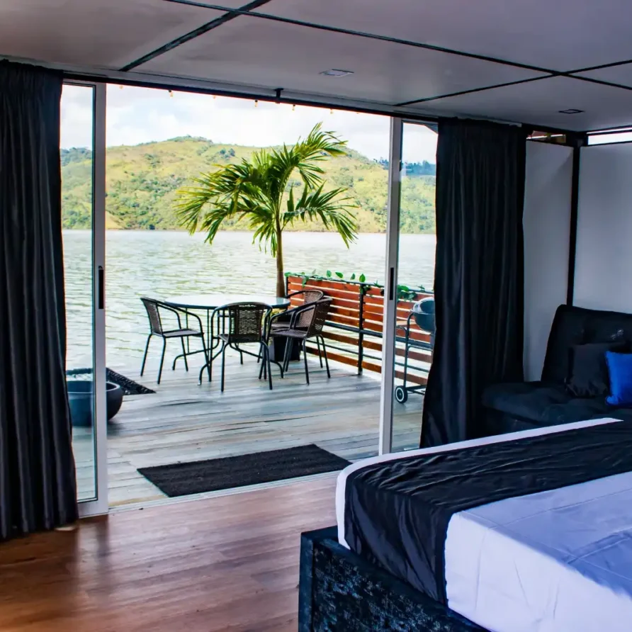 glamping flotante lago calima 15